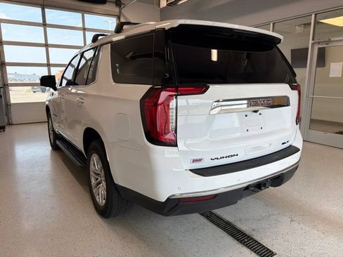 Used 2022 GMC Yukon SLT w/ SLT Premium Package AWD/4WD image 8