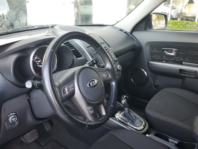 Used 2013 Kia Soul + w/ Audio Pkg FWD image 21