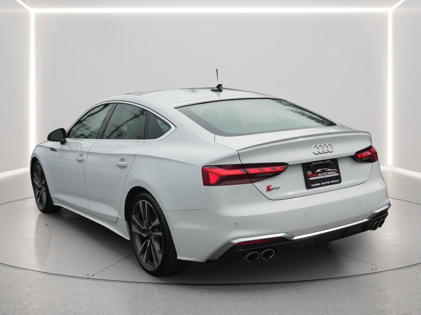 Used 2023 Audi S5 Premium Plus w/ Premium Plus Package AWD/4WD image 3