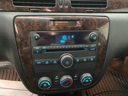 Used 2012 Chevrolet Impala LS image 19