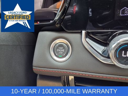 Used 2025 Chevrolet Colorado Z71 w/ Technology Package AWD/4WD image 12