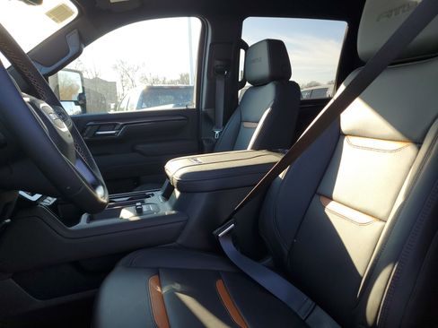 New 2025 GMC Sierra 2500 AT4 w/ AT4 Premium Plus Package image 26