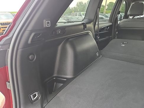 Used 2023 Jeep Grand Cherokee Altitude AWD/4WD image 89