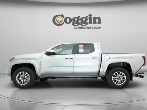 New 2026 Toyota Tacoma Limited AWD/4WD image 6