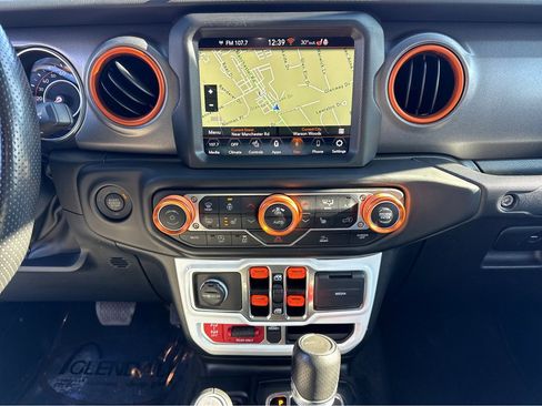 Certified 2023 Jeep Gladiator Mojave w/ Cold Weather Group image 22