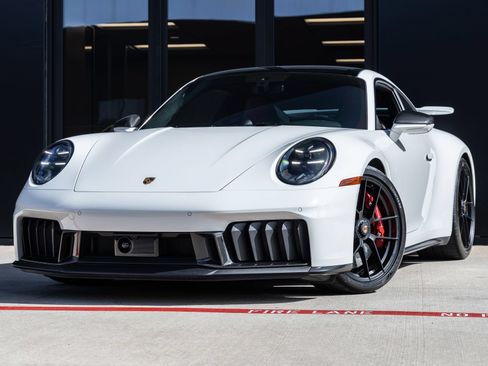 Certified 2026 Porsche 911 Carrera GTS RWD image 1
