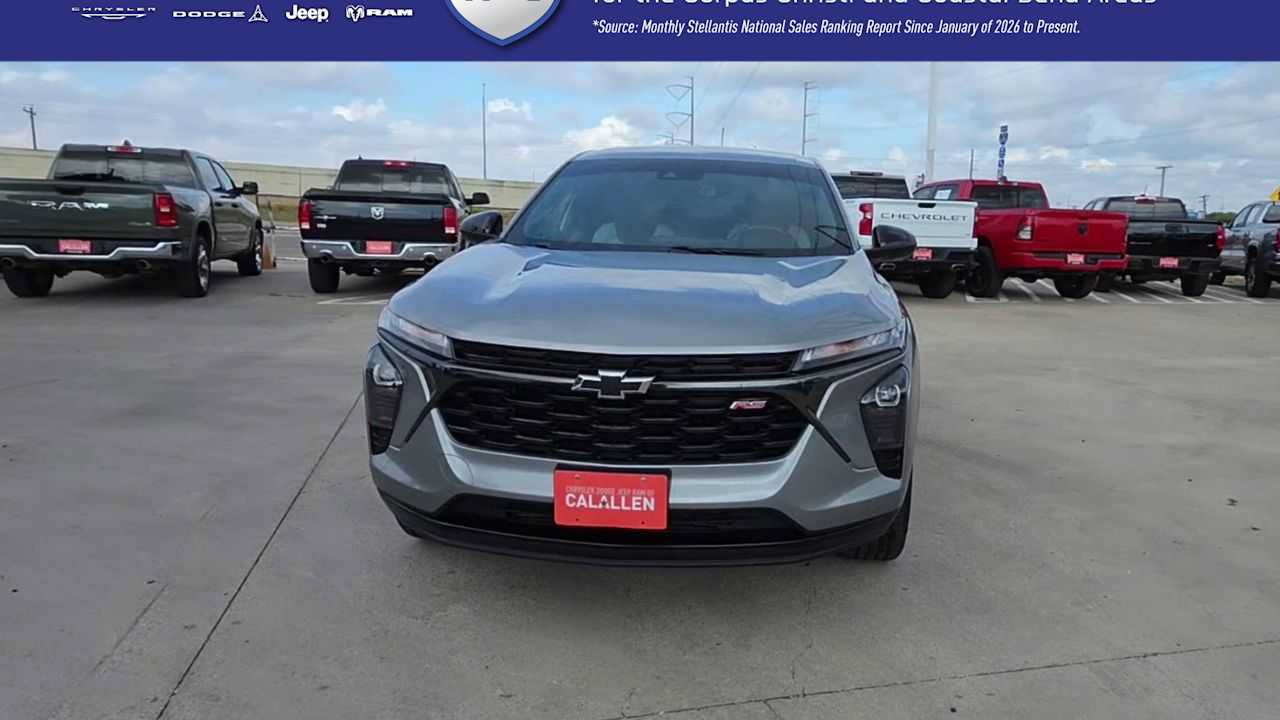 Used 2024 Chevrolet Trax RS w/ Driver Confidence Package FWD image 3
