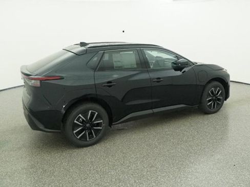 Certified 2026 Toyota bZ XLE image 24
