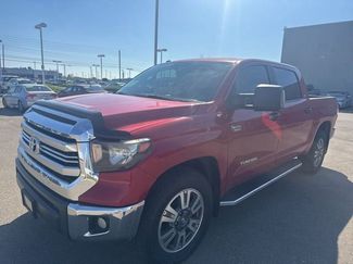 Used 2016 Toyota Tundra SR5 w/ SR5 Upgrade Package video 2