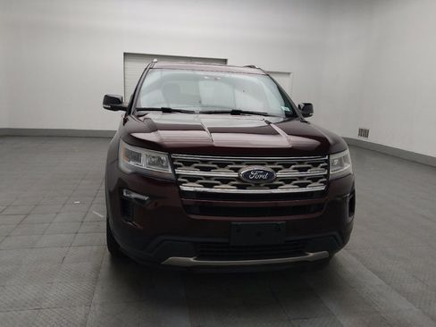 Used 2018 Ford Explorer XLT w/ Equipment Group 201A FWD image 14
