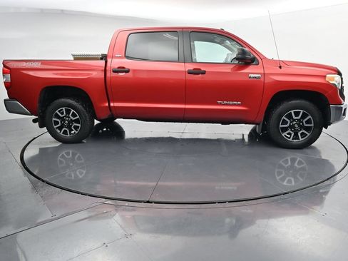 Used 2015 Toyota Tundra SR5 w/ TRD Off Road Package AWD/4WD image 9