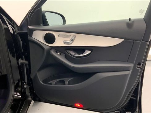 Certified 2022 Mercedes-Benz GLC 300 image 10
