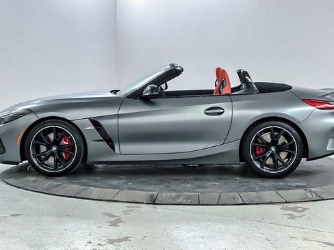 New 2026 BMW Z4 M40i w/ Premium Package image 4