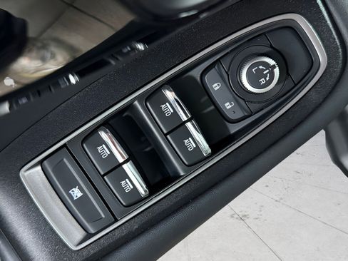 Certified 2025 Subaru Outback Limited image 20