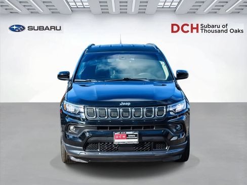 Used 2022 Jeep Compass Latitude FWD image 2