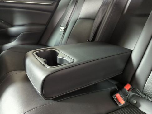 Certified 2022 Honda Accord Sport image 32
