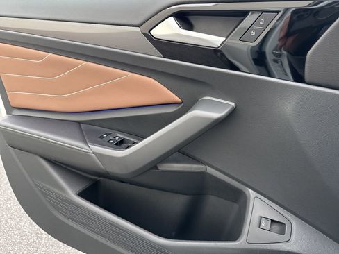 Used 2025 Volkswagen Jetta SEL image 31