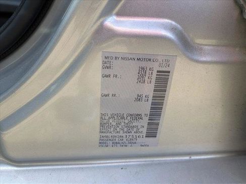 Used 2024 Nissan Altima 2.5 SV FWD image 15