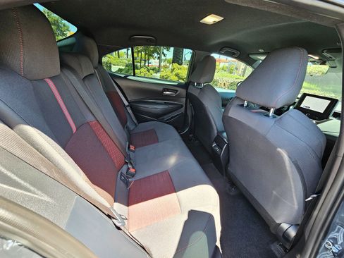 Used 2024 Toyota Corolla SE image 29