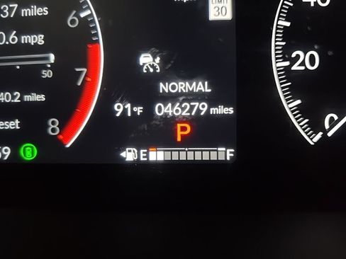 Used 2023 Honda Pilot EX-L image 24