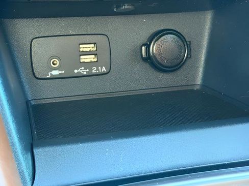 Used 2023 Subaru Forester Touring w/ Popular Package #2 image 44