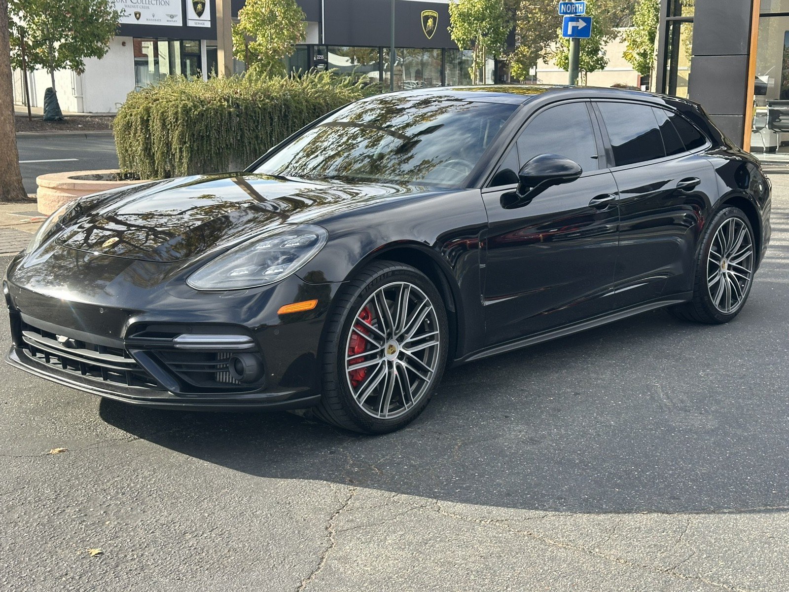 Used 2018 Porsche Panamera Turbo Sport Turismo AWD/4WD image 3