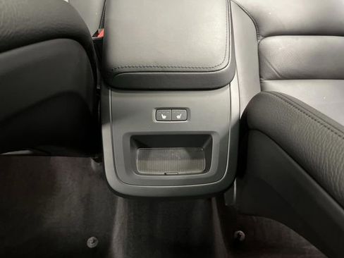 Used 2024 Volvo XC60 B5 Plus w/ Climate Package image 34