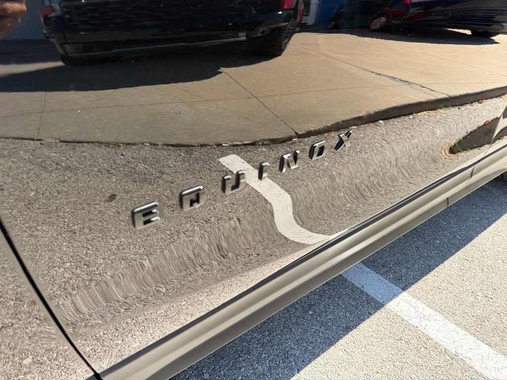 Used 2022 Chevrolet Equinox RS w/ LPO, Floor Liner Package FWD image 10