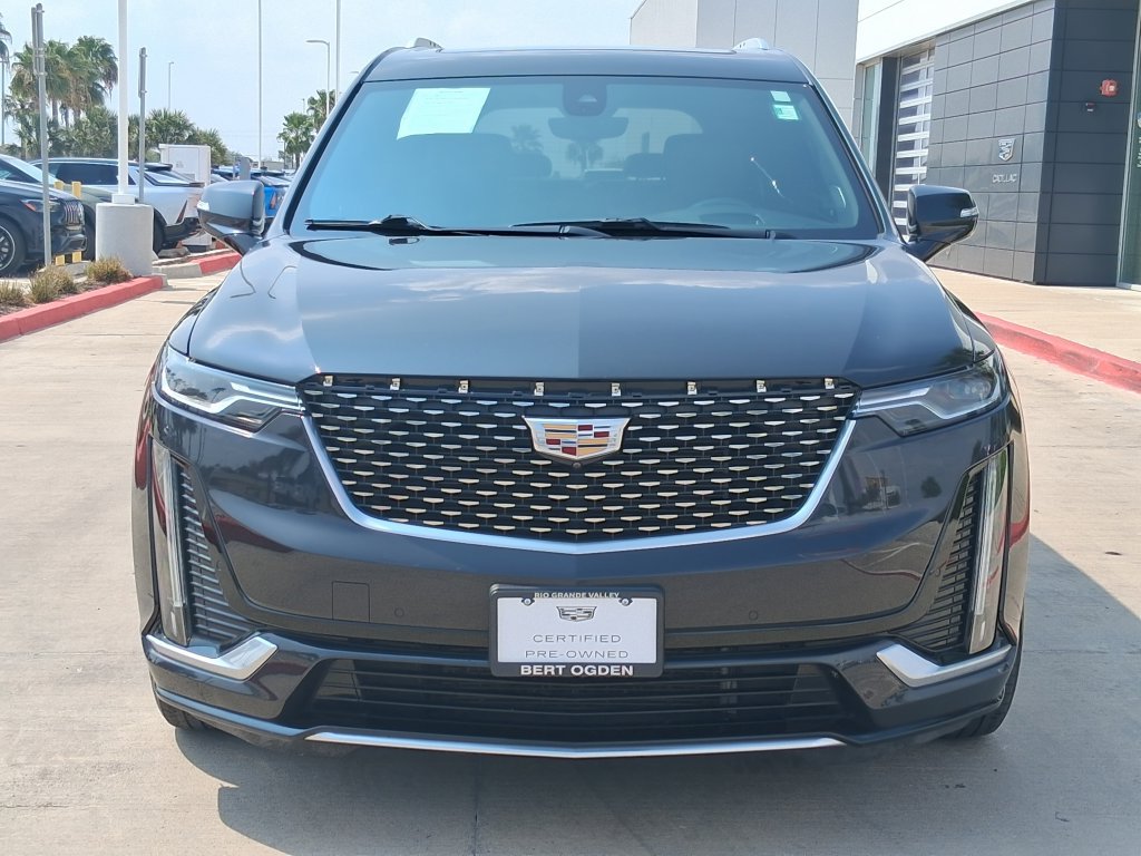 Used 2020 Cadillac XT6 Premium Luxury FWD image 2