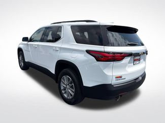 Used 2022 Chevrolet Traverse LT FWD video 3