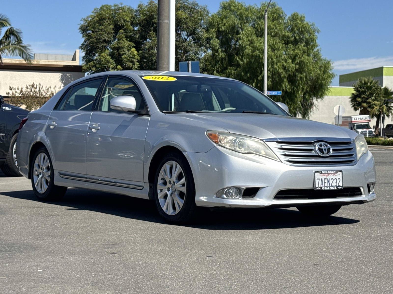 Used 2012 Toyota Avalon FWD image 3