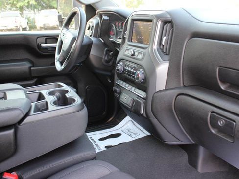 Used 2024 Chevrolet Silverado 2500 W/T w/ WT/CX Safety Package AWD/4WD image 17