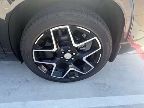 Used 2026 Chevrolet Traverse High Country FWD image 10