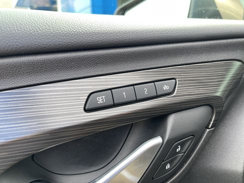 Used 2018 GMC Terrain SLT w/ Preferred Package image 19