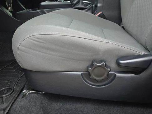 Used 2020 Toyota Tacoma SR w/ SR Convenience Package image 28