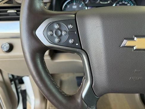 Used 2015 Chevrolet Tahoe LTZ RWD image 17