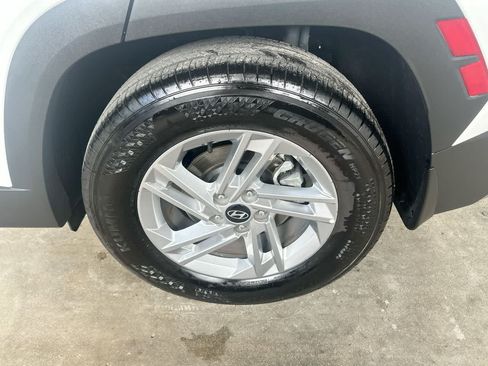 Used 2026 Hyundai Tucson SE FWD image 11