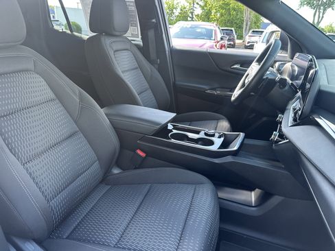 Used 2026 Chevrolet Equinox LT FWD image 13