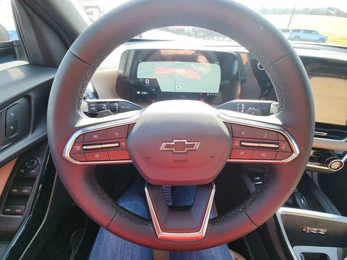 New 2026 Chevrolet Equinox ACTIV image 14