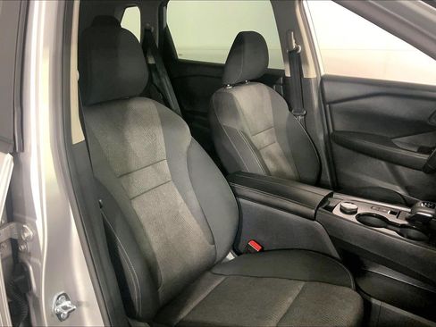 Used 2025 Nissan Rogue SV AWD/4WD image 7