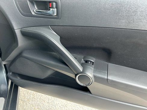 Used 2005 Scion tC image 13