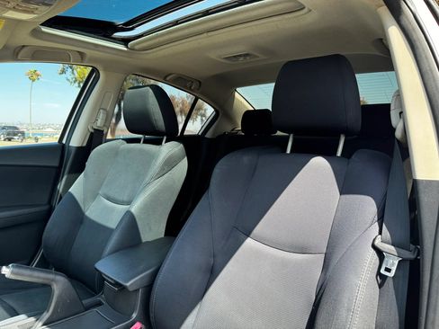 Used 2011 MAZDA MAZDA3 s Sport w/ Tech Pkg FWD image 12