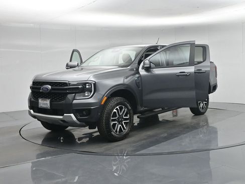 Used 2024 Ford Ranger Lariat w/ FX4 Off-Road Package image 31