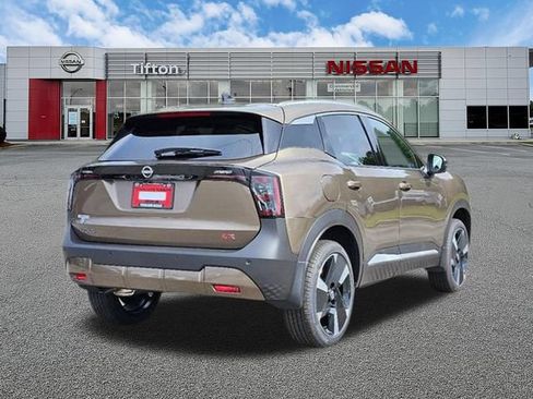 New 2026 Nissan Kicks SR FWD image 6