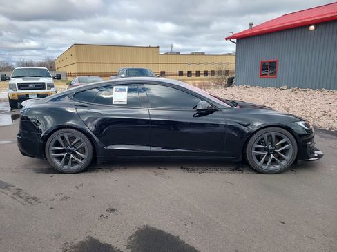Used 2022 Tesla Model S image 8
