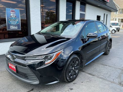 Used 2024 Toyota Corolla LE FWD image 2