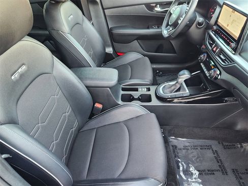Certified 2022 Kia Forte GT-Line w/ GT-Line Premium Package image 15