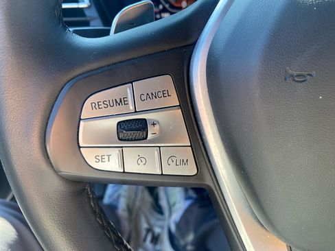 Used 2023 BMW X3 sDrive30i w/ Premium Package w/ZPA image 17