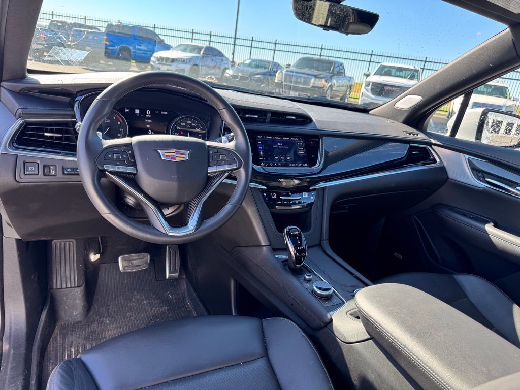 Used 2024 Cadillac XT6 Sport w/ LPO, ONYX Package AWD/4WD image 5