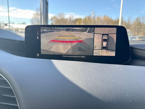 New 2026 MAZDA MAZDA3 Hatchback w/Premium Plus Pkg image 12